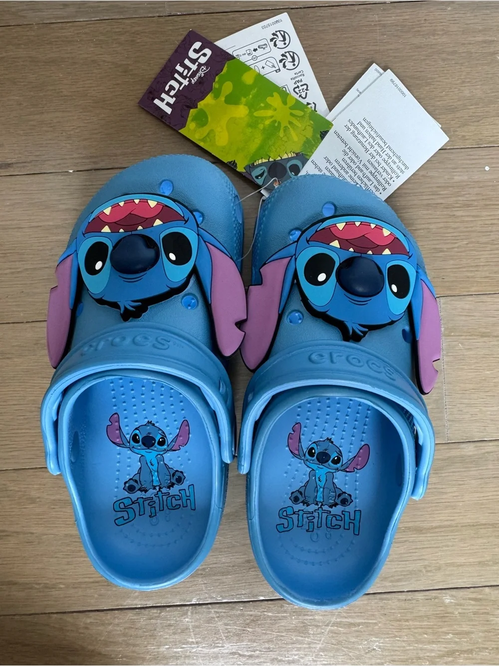Crocs Kids Stitch Classic Clog (Little Kid/Big Kid)